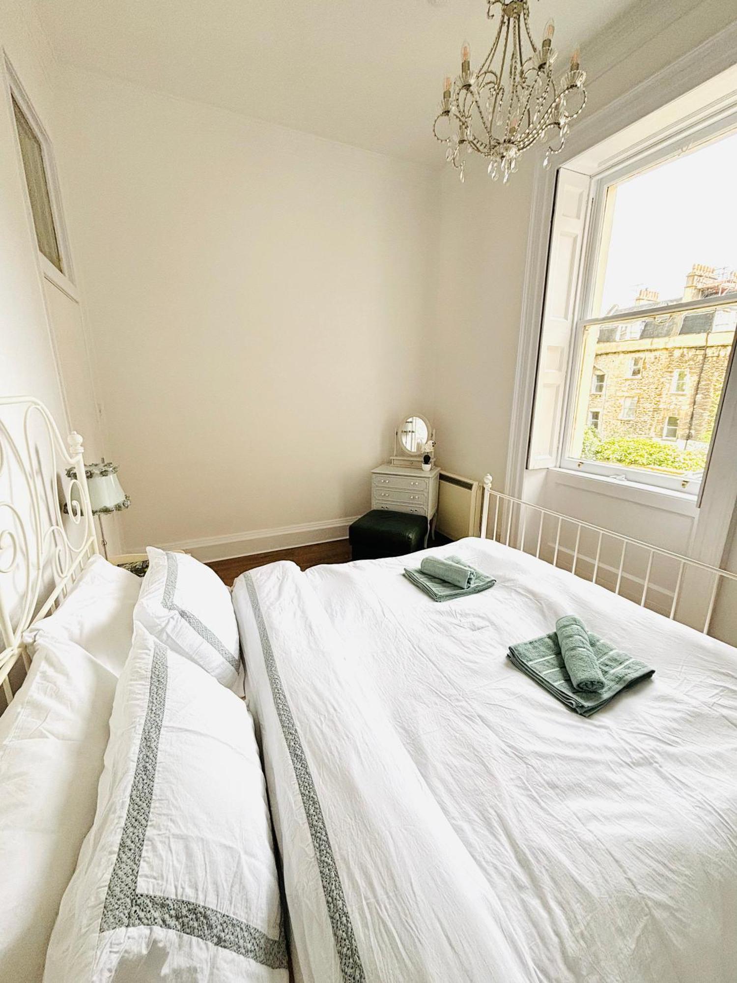 Charming Apartment In The Heart Of Bath Exterior foto
